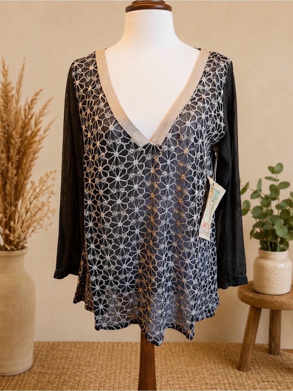 Aratta Small Black Lace-Overlay V-Neck Tunic with Cream Trim